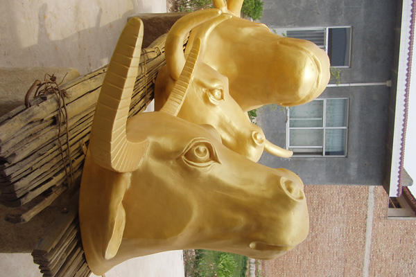 牛王阁牛头雕塑
